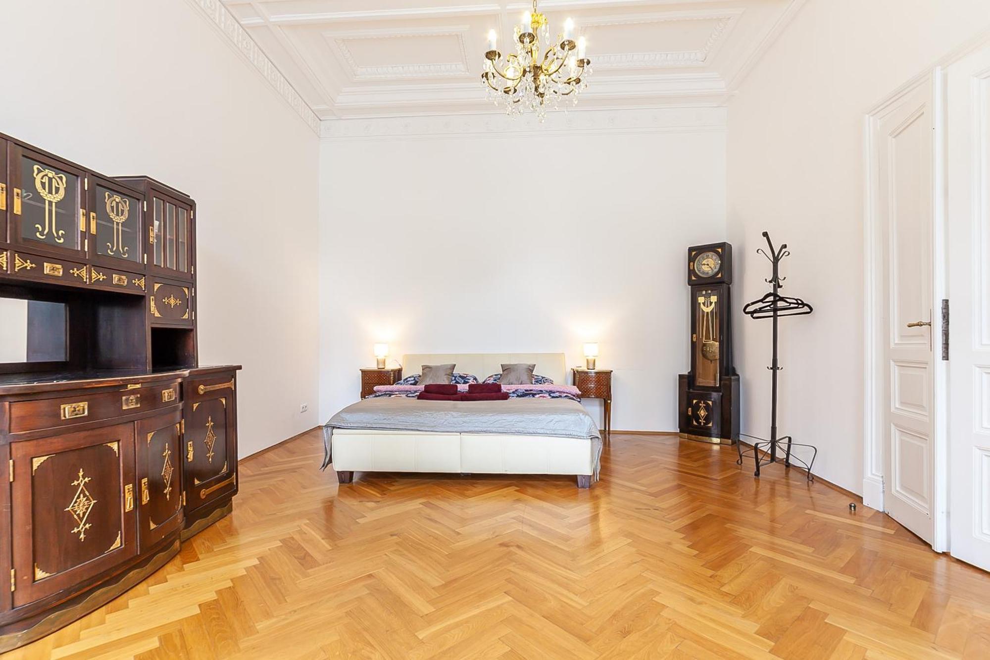 Royal Apartment By Charles Bridge View Of Saint Nicholas Church Apartment