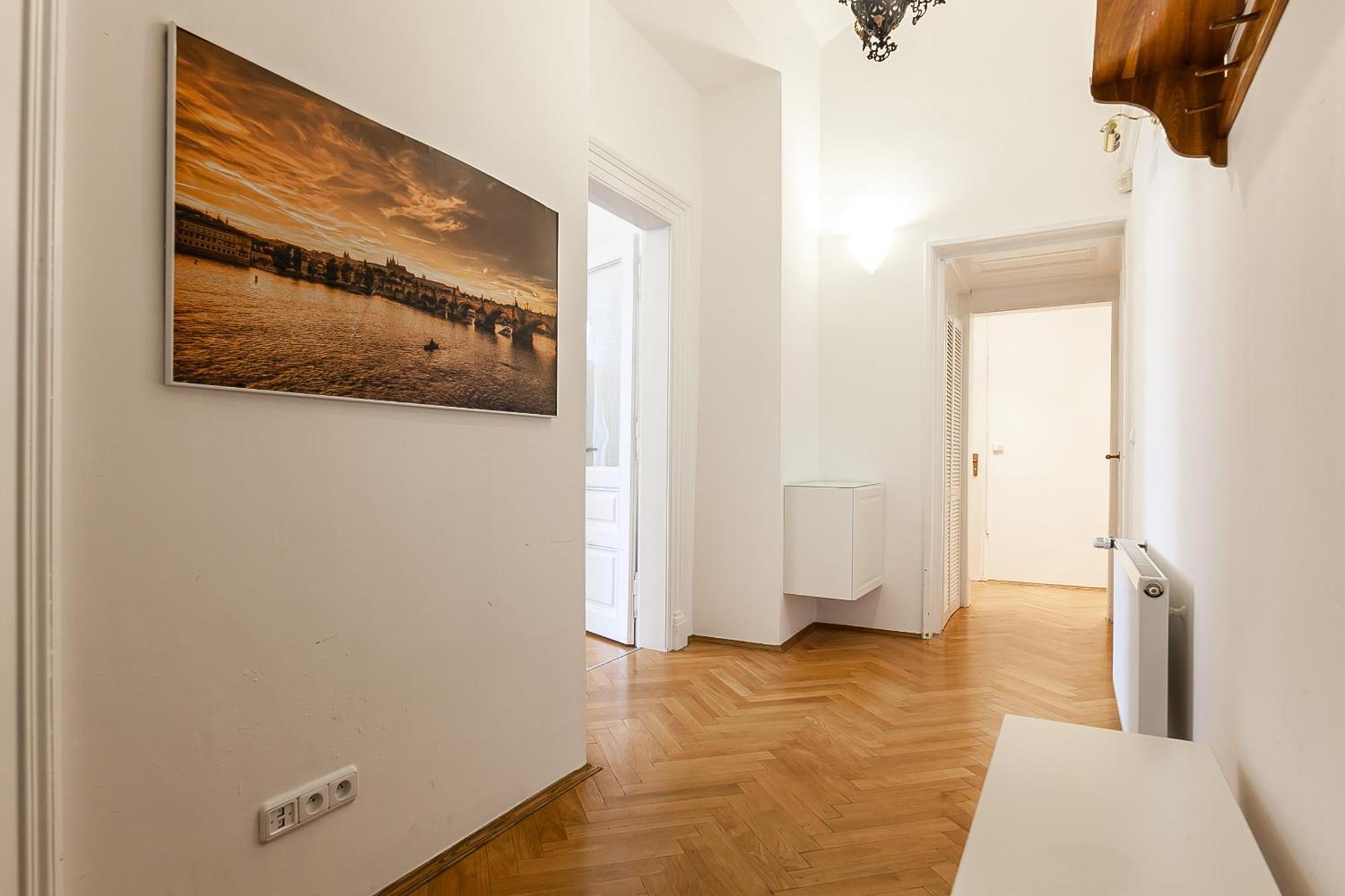 Royal Apartment By Charles Bridge View Of Saint Nicholas Church Prag